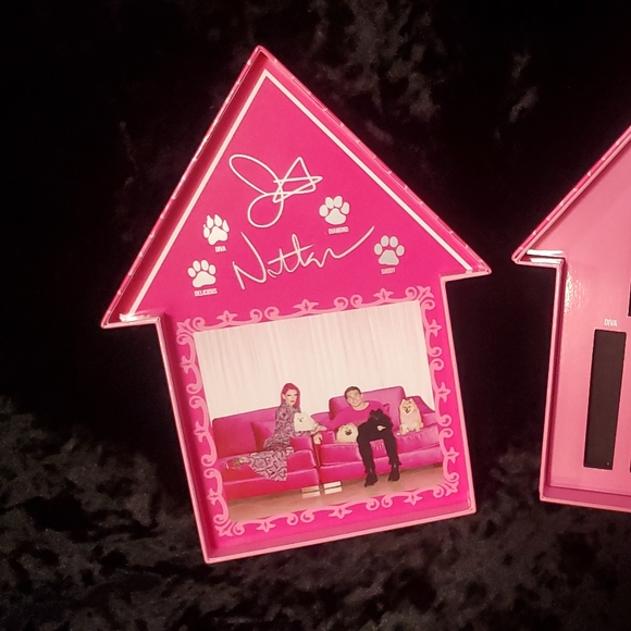 RARE LE Jeffree Star Family Collection BOX - Picture 4 of 5